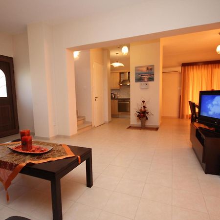Holidays Villas Pissouri Exterior photo